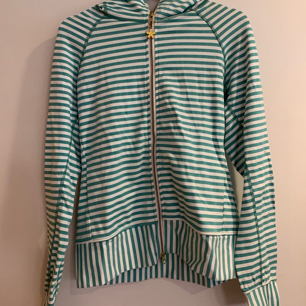 Lesley Evers hoodie size large (Leslie Evers)